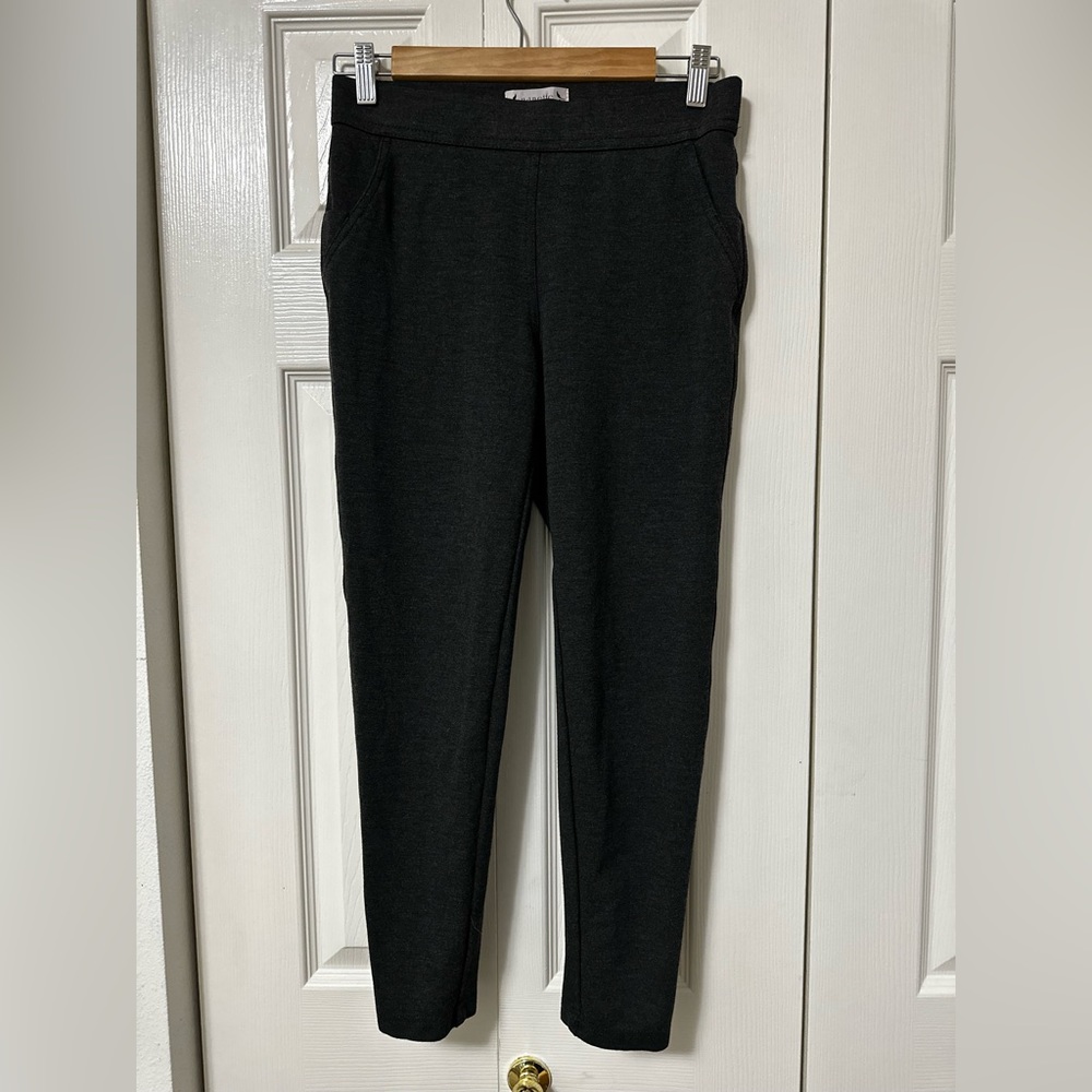 Gray leggings